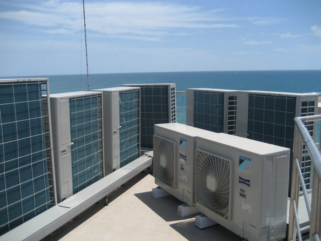 Instalación de aire acondicionado en Cullera (Valencia)